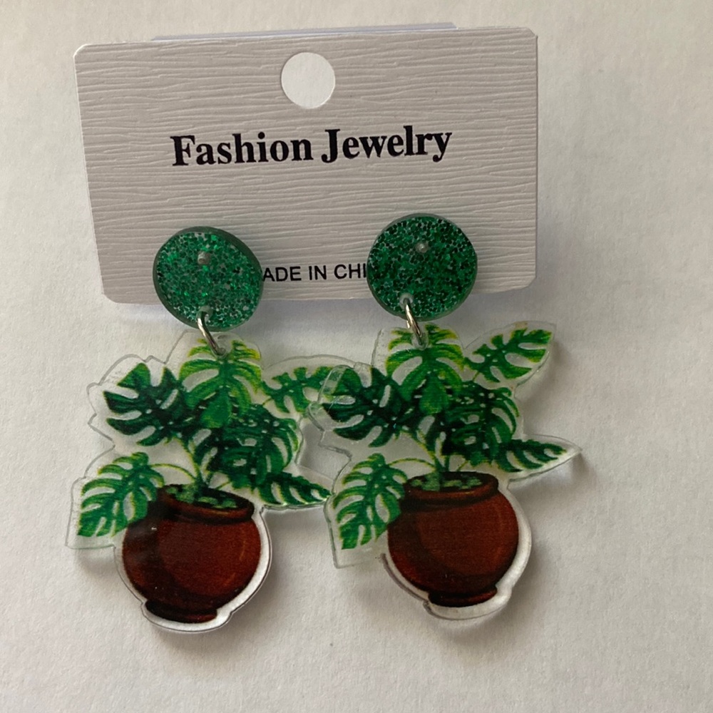 Plant earrings